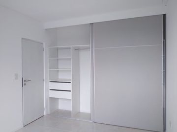 VENTA DEPARTAMENTO 3 AMBIENTES CON COCHERA.