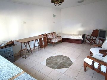 Venta Casa 3 amb y Depto con parque Florida Oeste