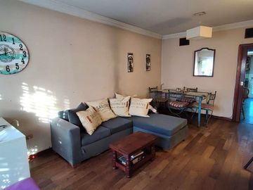 Venta Casa 3 amb y Depto con parque Florida Oeste