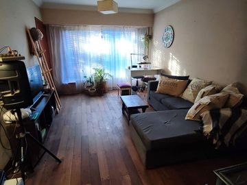 Venta Casa 3 amb y Depto con parque Florida Oeste