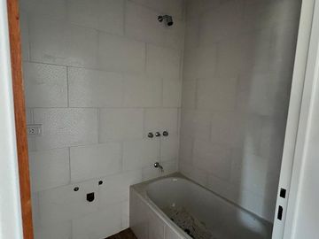 DEPARTAMENTO 2 AMBIENTES C/PATIO JOSE C. PAZ