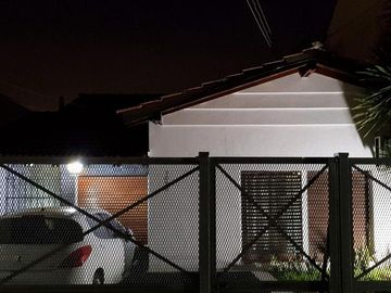 VENTA CASA EN LOMAS DE ZAMORA C/ PARQUE Y QUINCHO