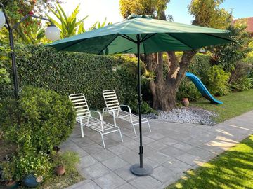 VENTA CASA EN LOMAS DE ZAMORA C/ PARQUE Y QUINCHO
