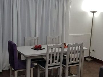 VENTA CASA EN LOMAS DE ZAMORA C/ PARQUE Y QUINCHO