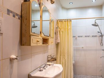 venta amplio depto 6 amb, San Cristobal