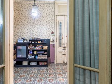 venta amplio depto 6 amb, San Cristobal