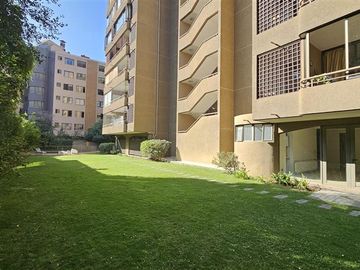 Departamento en Venta en Luis Thayer Ojeda & Carlos Antunez