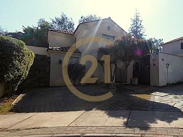 Se Vende Casa Peñalolén Condominio Los Viñedos