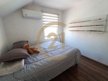 CASA EN VENTA, 5D 4B, QUILICURA