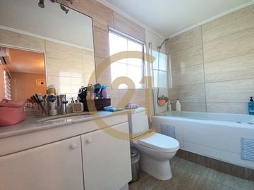 CASA EN VENTA, 5D 4B, QUILICURA