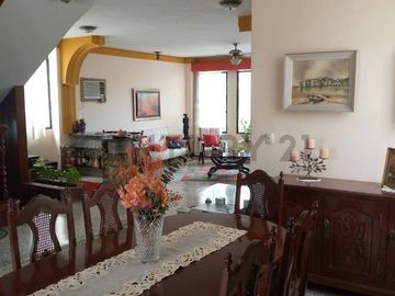 Venta de Casa Centenario Sur, Guayaquil E.Men