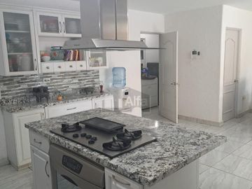 Casa sola en venta en Los Pinos, Saltillo, Coahuila