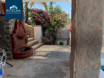 Casa en venta, Bajada del Panteón (Amueblada), Tequesquitengo.