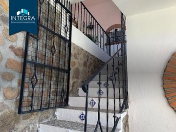 Casa en venta, Bajada del Panteón (Amueblada), Tequesquitengo.