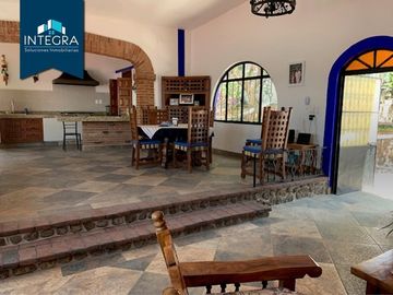 Casa en venta, Bajada del Panteón (Amueblada), Tequesquitengo.