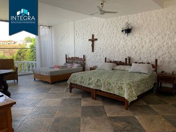 Casa en venta, Bajada del Panteón (Amueblada), Tequesquitengo.