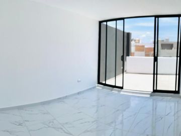 CASA EN VENTA CON RECÁMARA EN PB EN RESIDENCIAL GEMMA MUY CERCA DE LA 11 SUR