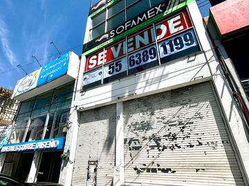 Edificio en venta en Viveros de La Loma