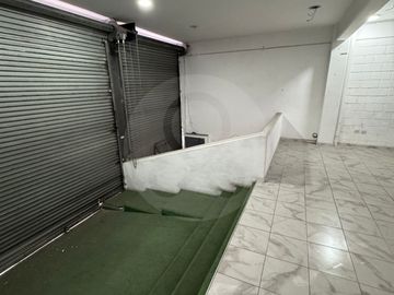 Edificio en venta en Viveros de La Loma
