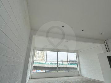 Edificio en venta en Viveros de La Loma