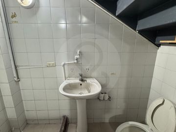 Edificio en venta en Viveros de La Loma