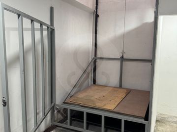 Edificio en venta en Viveros de La Loma