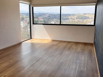 Renta Moderna Residencia en Rancho San Juan
