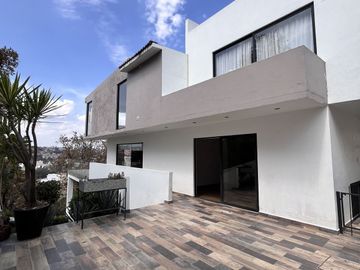 Renta Moderna Residencia en Rancho San Juan