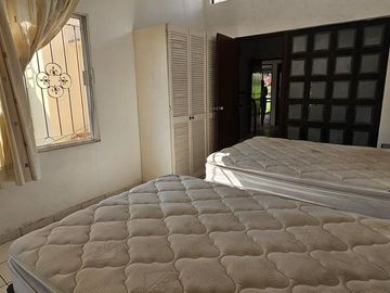 Casa en condominio en venta en Fraccionamiento Burgos, Temixco, Morelos.