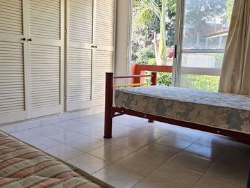 Casa en condominio en venta en Fraccionamiento Burgos, Temixco, Morelos.