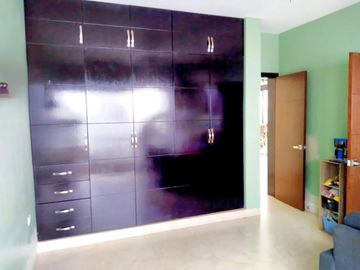 CASA EN VENTA O RENTA EN PRIVADA UBICADA EN CHOLUL