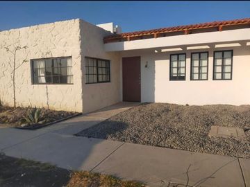 Casa tipo Loft en Club de Golf El Encino