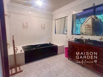Venta de casa en Club de Golf Vallescondido