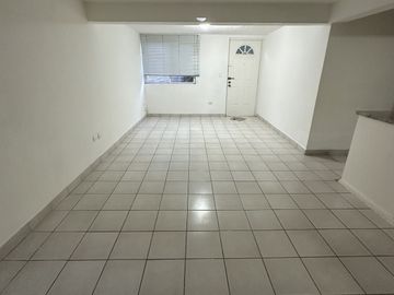 CASA EN VENTA EN CONDOMINIO EN CALACOAYA