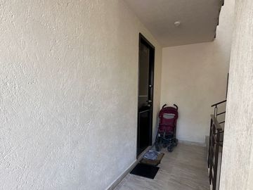 DPTO. VENTA CON ROOF GARDEN 2 REC 2 BAÑOS 2 AUTOS MUY ILUMINADO