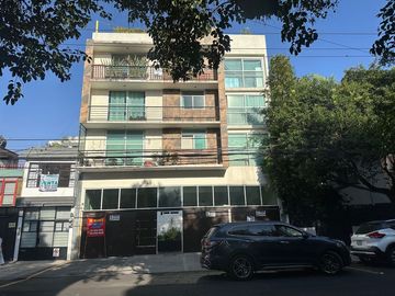 DPTO. VENTA CON ROOF GARDEN 2 REC 2 BAÑOS 2 AUTOS MUY ILUMINADO