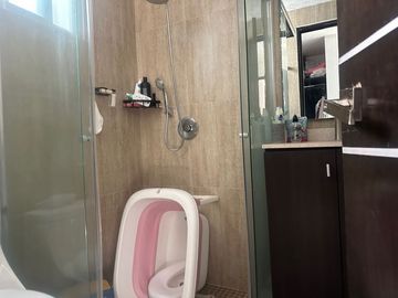 DPTO. VENTA CON ROOF GARDEN 2 REC 2 BAÑOS 2 AUTOS MUY ILUMINADO