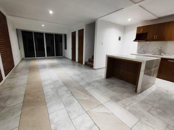 CASA  EN VENTA | CON JARDIN GRANDE | POR LA BUAP PUEBL