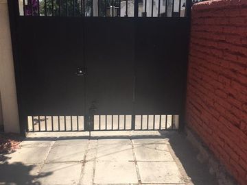 Casa en Venta en ATENCION INVERSIONISTA! COMPRA CASA MAS 19 DEPTOS. INTERIORES SOLIDOS NEGOCIO FUNCIONANDO
