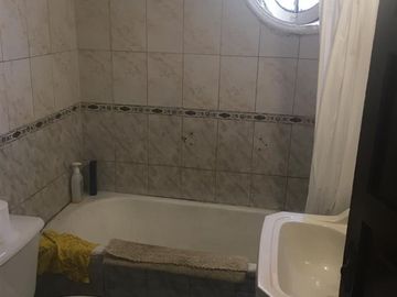 Casa en Venta en ATENCION INVERSIONISTA! COMPRA CASA MAS 19 DEPTOS. INTERIORES SOLIDOS NEGOCIO FUNCIONANDO