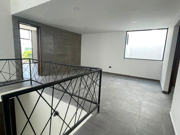 CASA EN VENTA CLÚSTER NUEVO LEÓN LOMAS ANGELÓPOLIS
