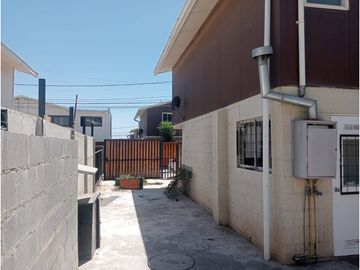 VENDE LINDA CASA COMO NUEVA ,VALLES DE MARGA MARGA VILLA ALEMANA ZORB