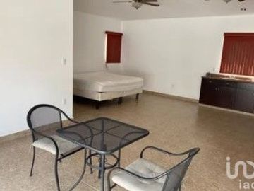 Venta para remodelar en Lomas de Cocoyoc, M