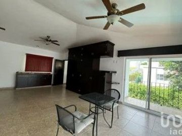 Venta para remodelar en Lomas de Cocoyoc, M