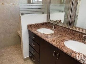 Venta para remodelar en Lomas de Cocoyoc, M