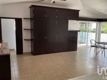 Venta para remodelar en Lomas de Cocoyoc, M