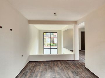 Venta de casa en Fraccionamiento la Herradura en Coatepec.