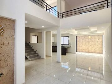 Venta de casa en Fraccionamiento la Herradura en Coatepec.