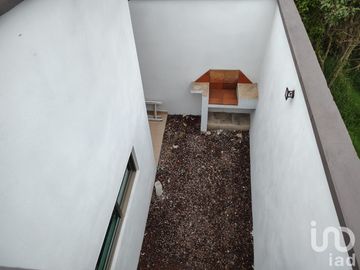 Venta de casa en Fraccionamiento Lirios en Coatepec.