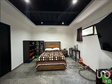 En Renta.Casa Moderna en Jardines de Cuernavaca